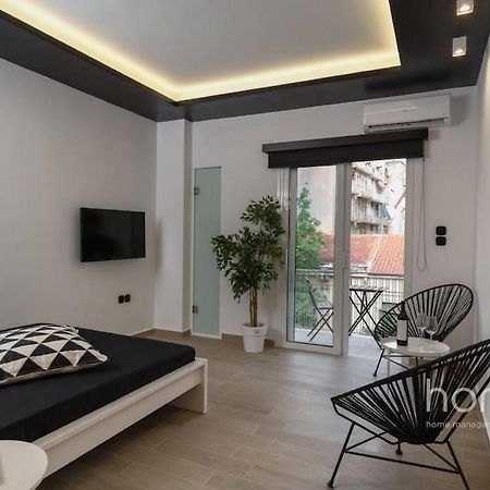 34Sqm Minimal Homm Apartment With Acropolis View Атина Екстериор снимка