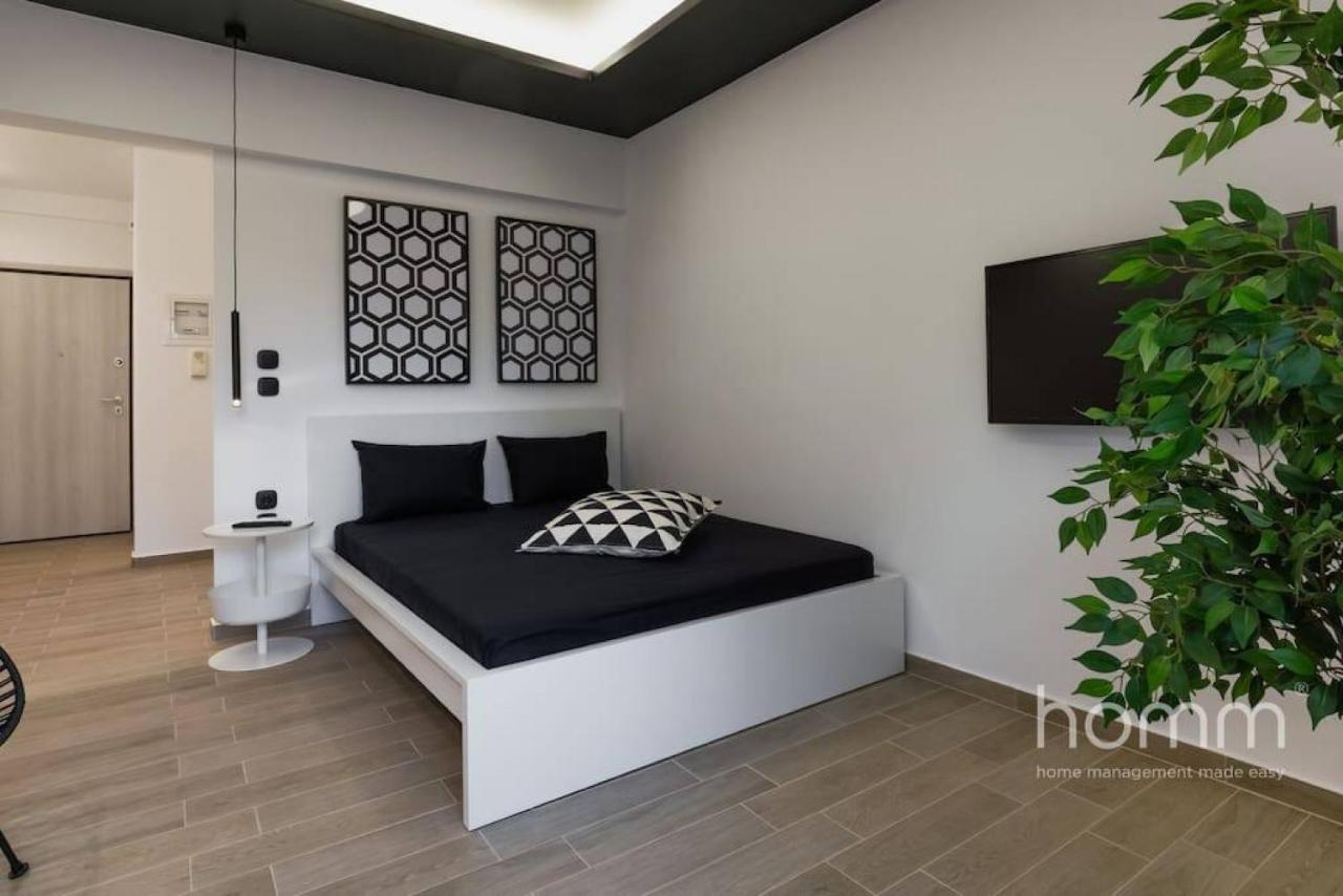 34Sqm Minimal Homm Apartment With Acropolis View Атина Екстериор снимка