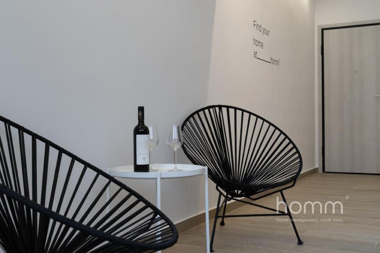34Sqm Minimal Homm Apartment With Acropolis View Атина Екстериор снимка